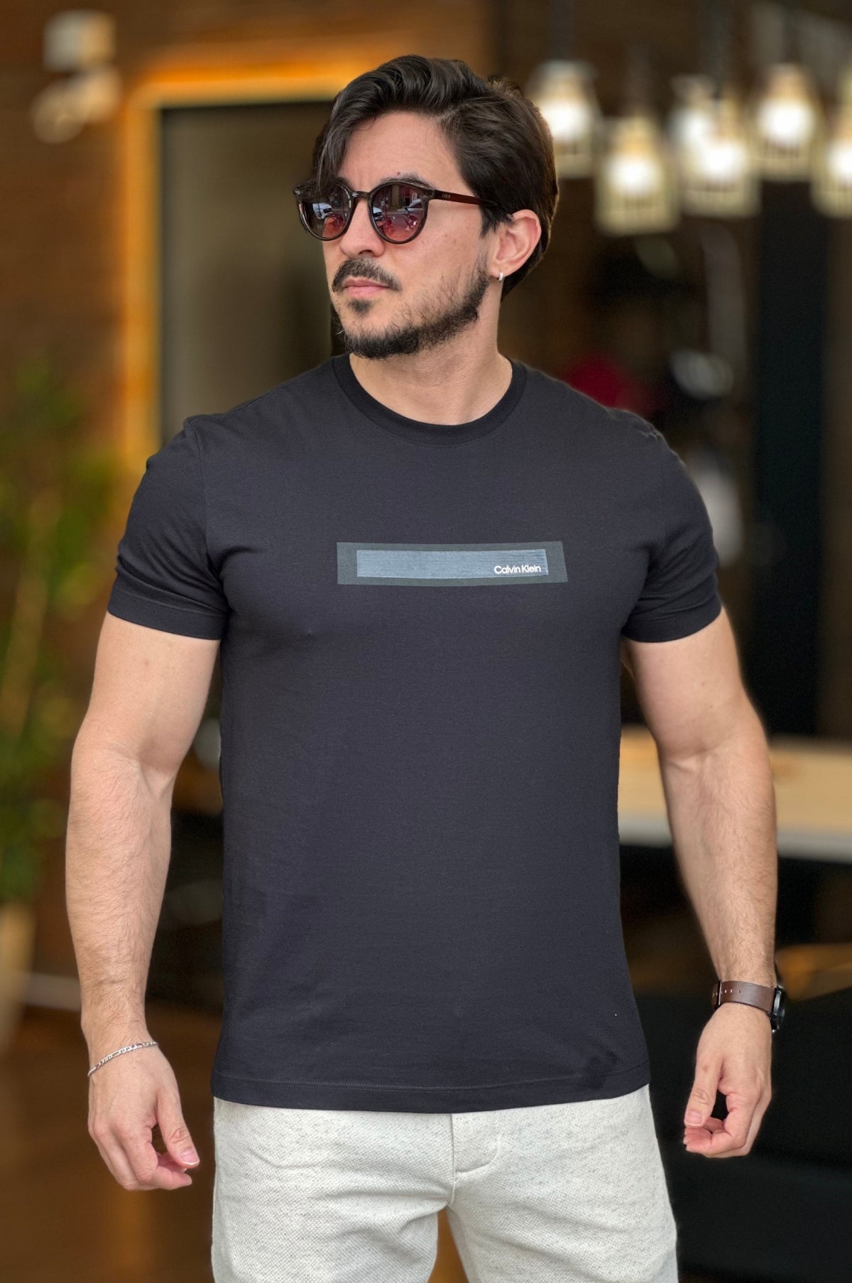 Camiseta Logo Retângulo Preta Calvin Klein