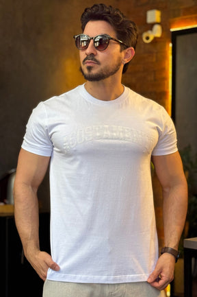 Camiseta Branca Detalhe Costas  Acostamento