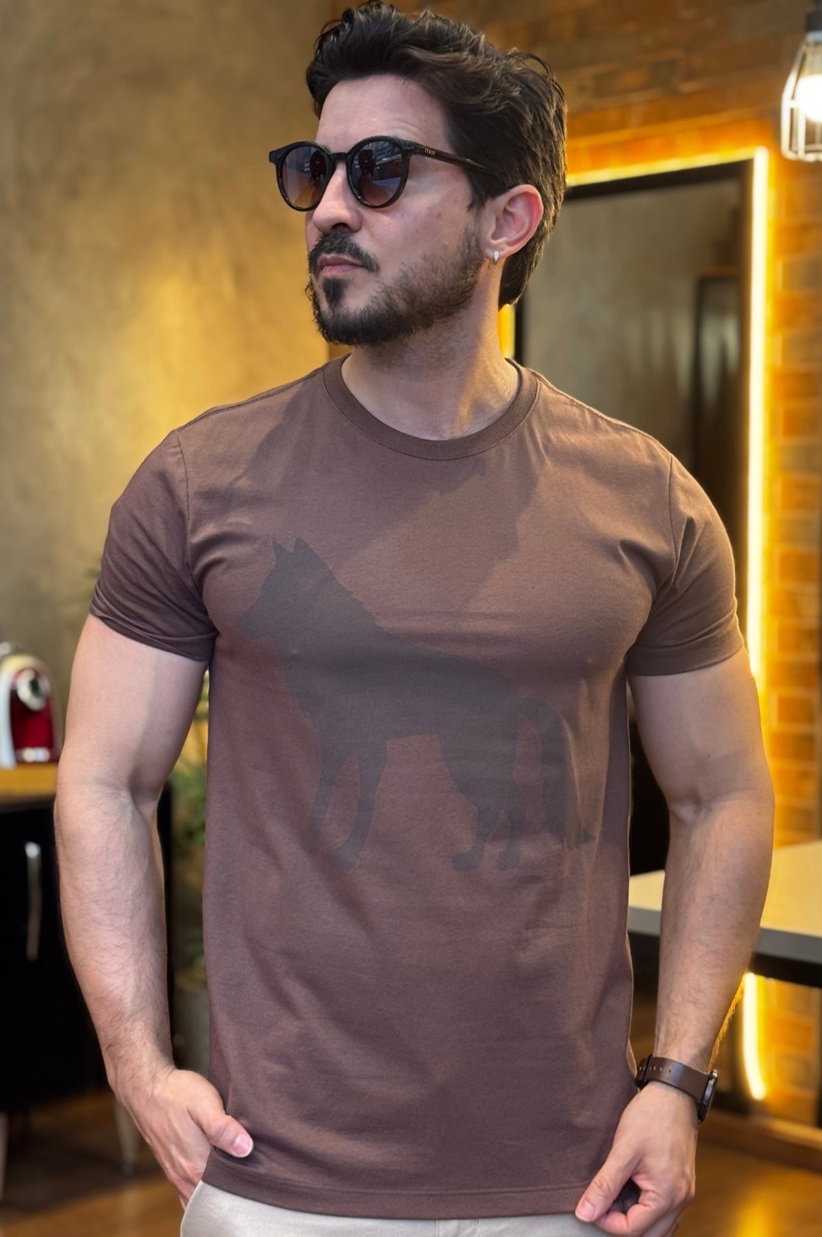 Camiseta Lobo Marrom Acostamento