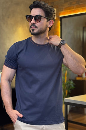 Camiseta Azul Detalhe Gola DLZ