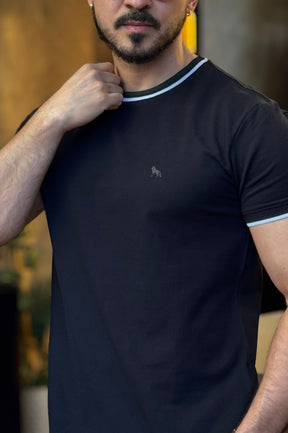 Camiseta Texturizada Preta Acostamento