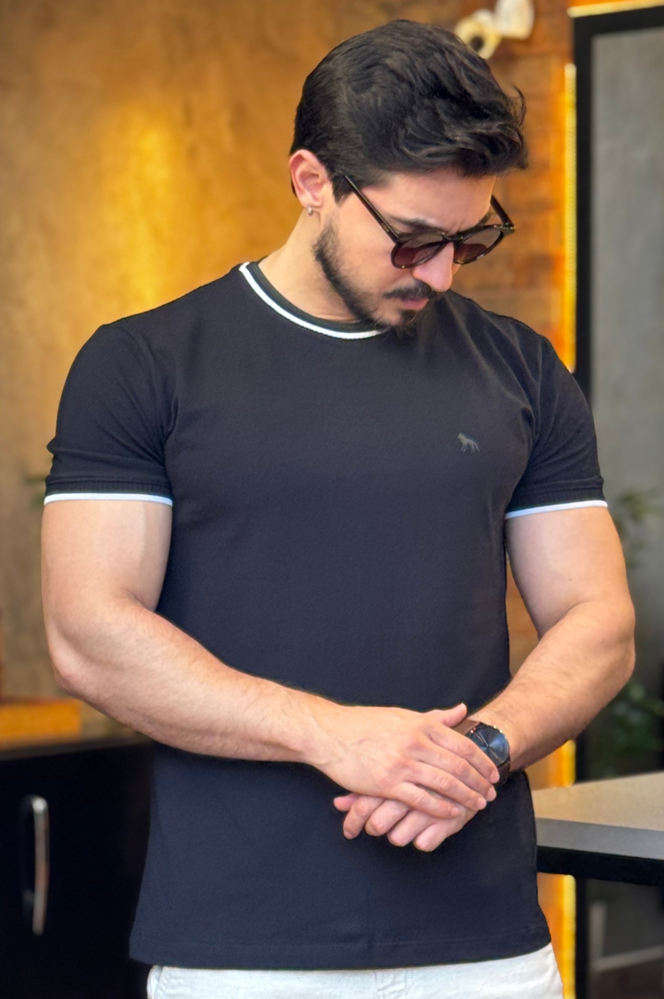 Camiseta Texturizada Preta Acostamento