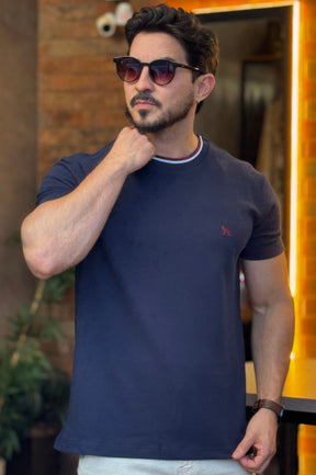 Camiseta Texturizada Azul Acostamento