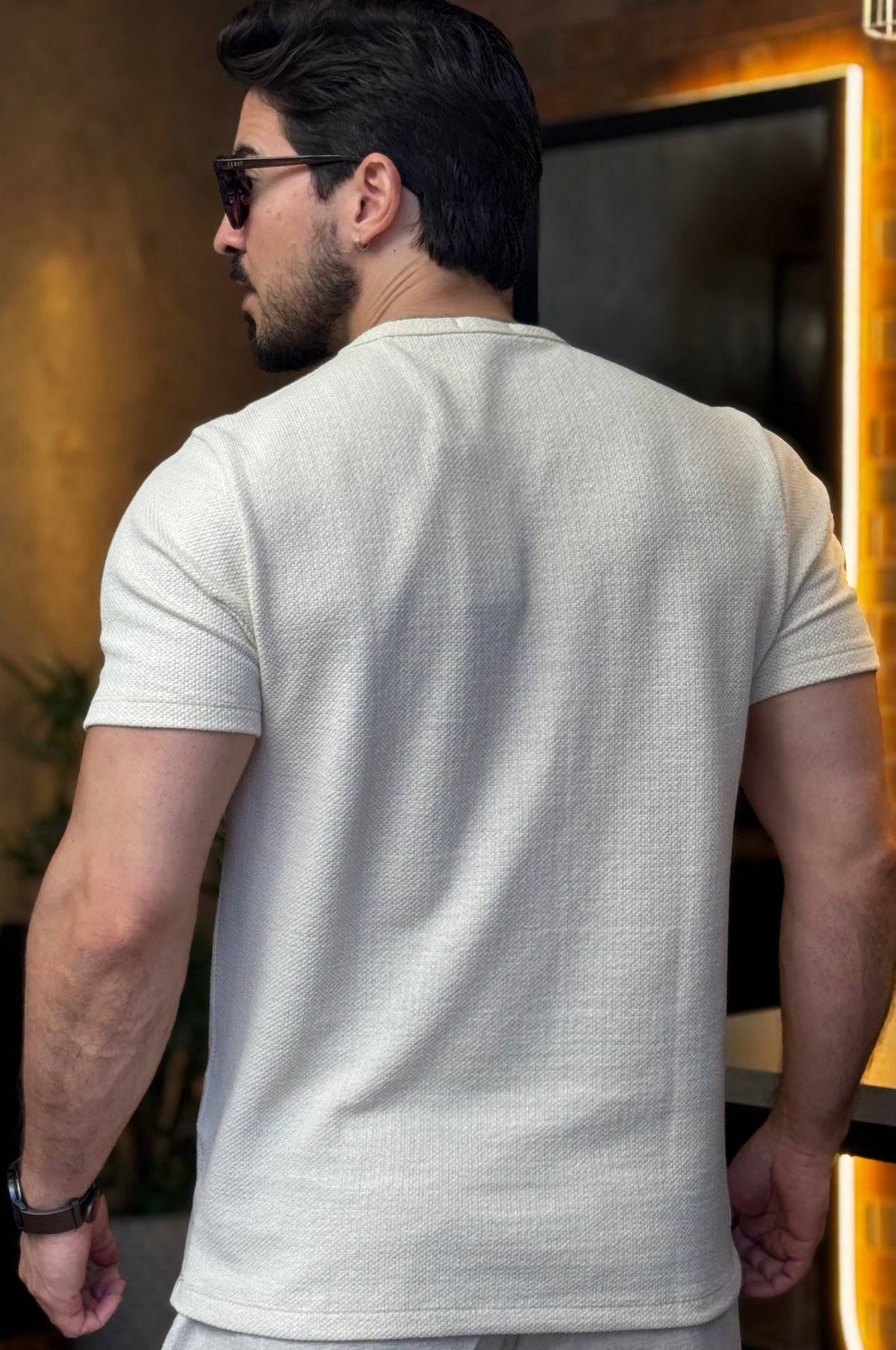 Camiseta Texturizada Bege DLZ