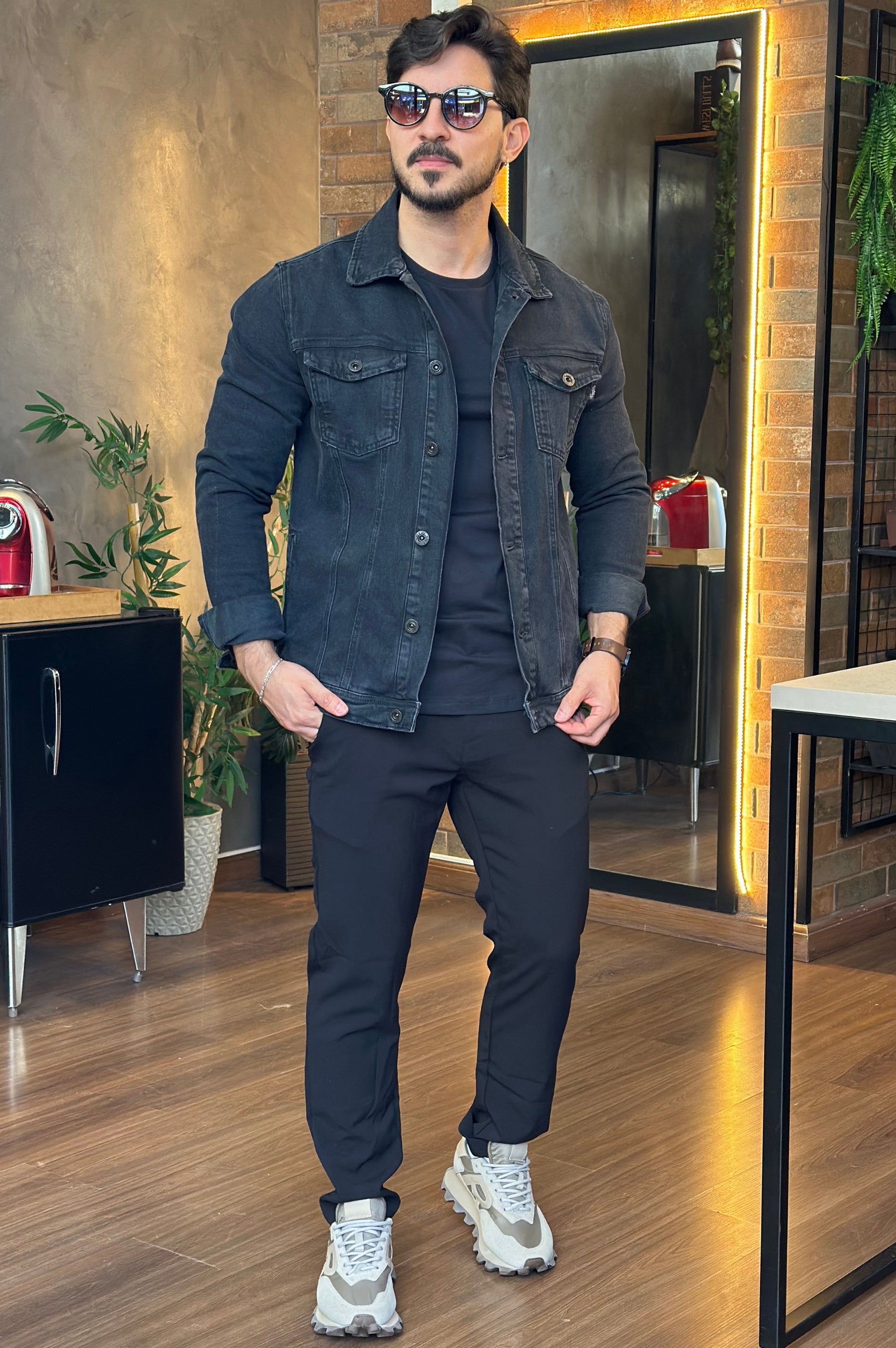 Jaqueta Jeans Preta Estonada - KingJoe