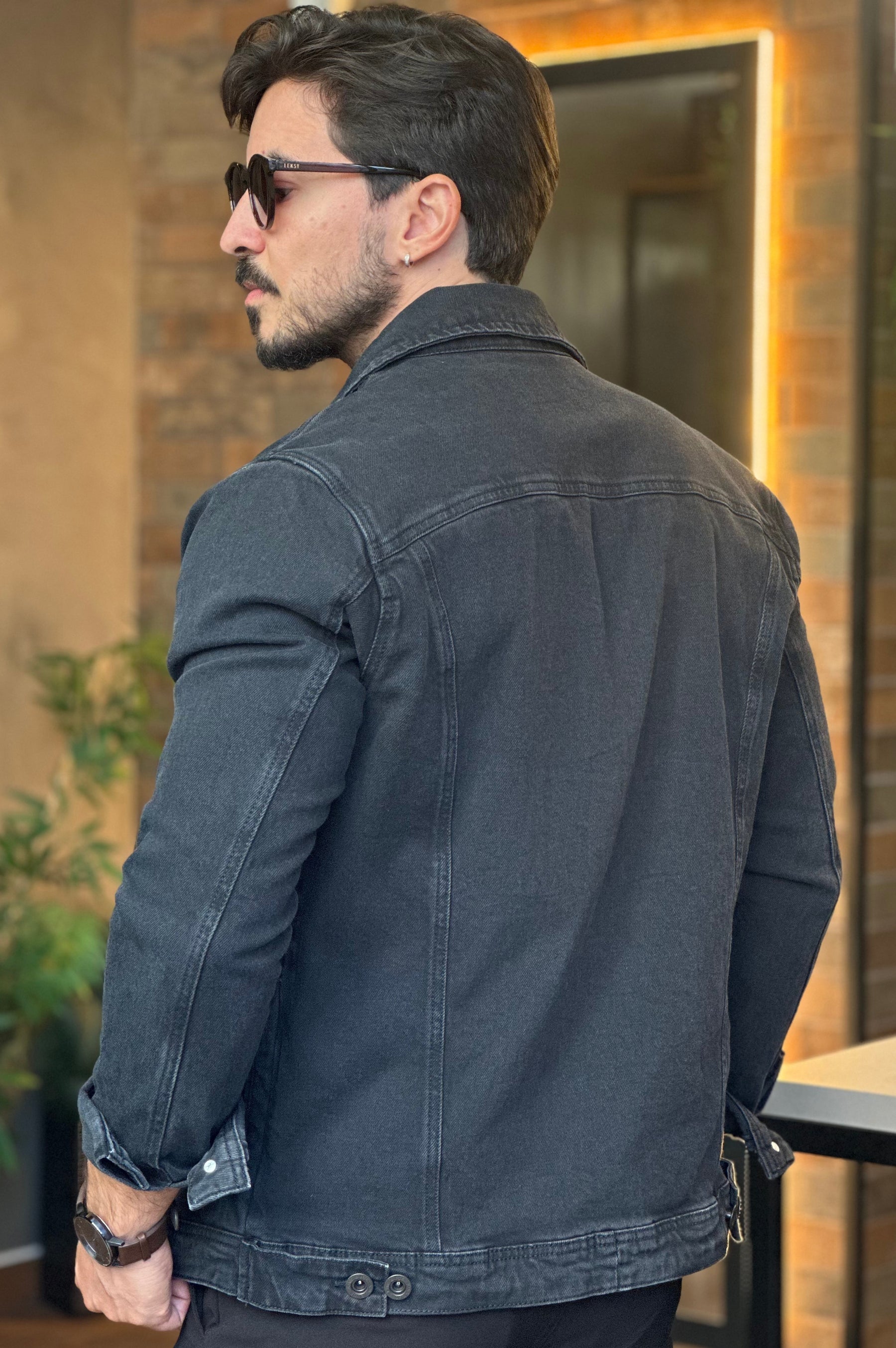Jaqueta Jeans Preta Estonada - KingJoe