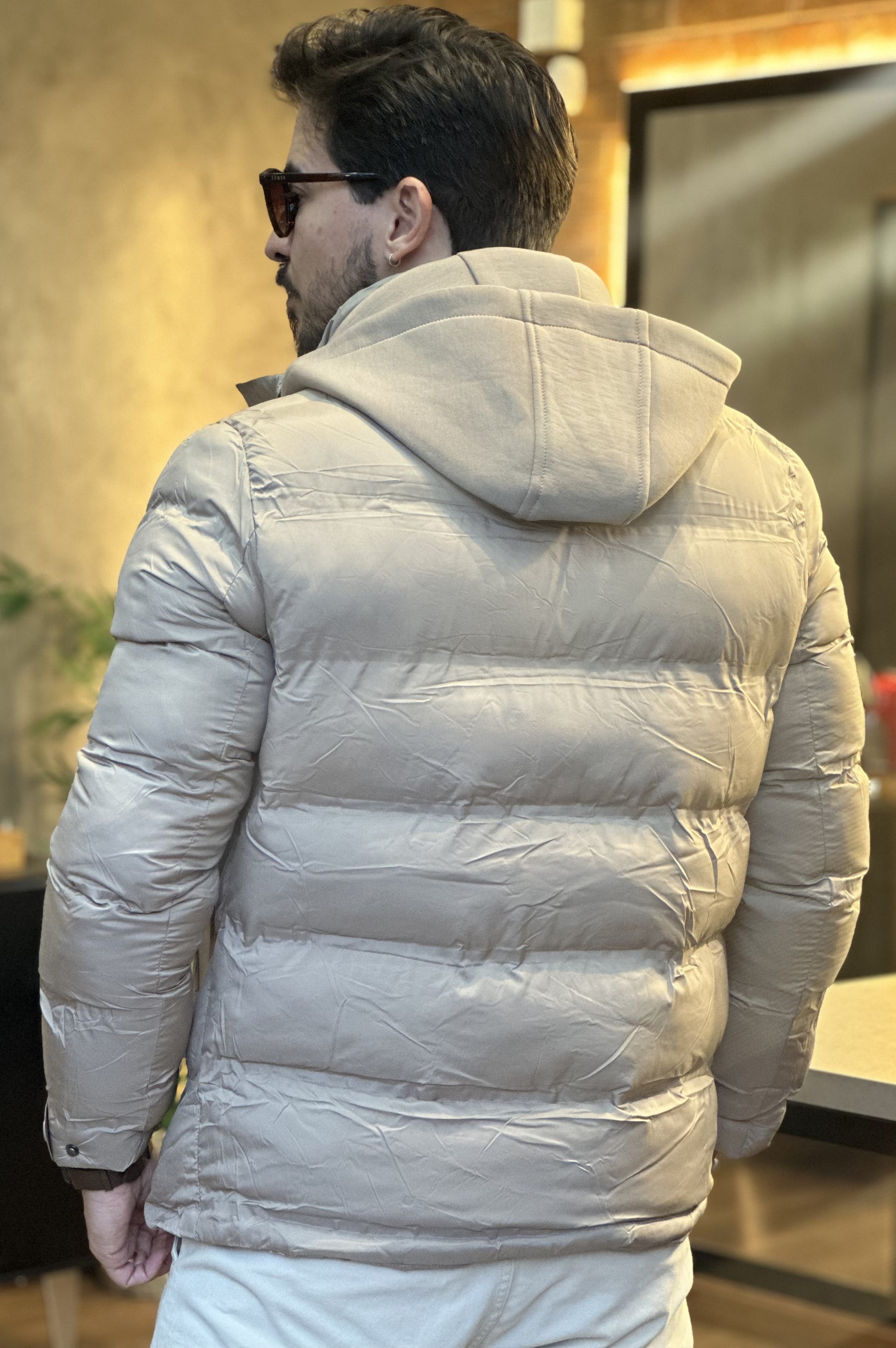 Jaqueta Puffer com Capuz Removível