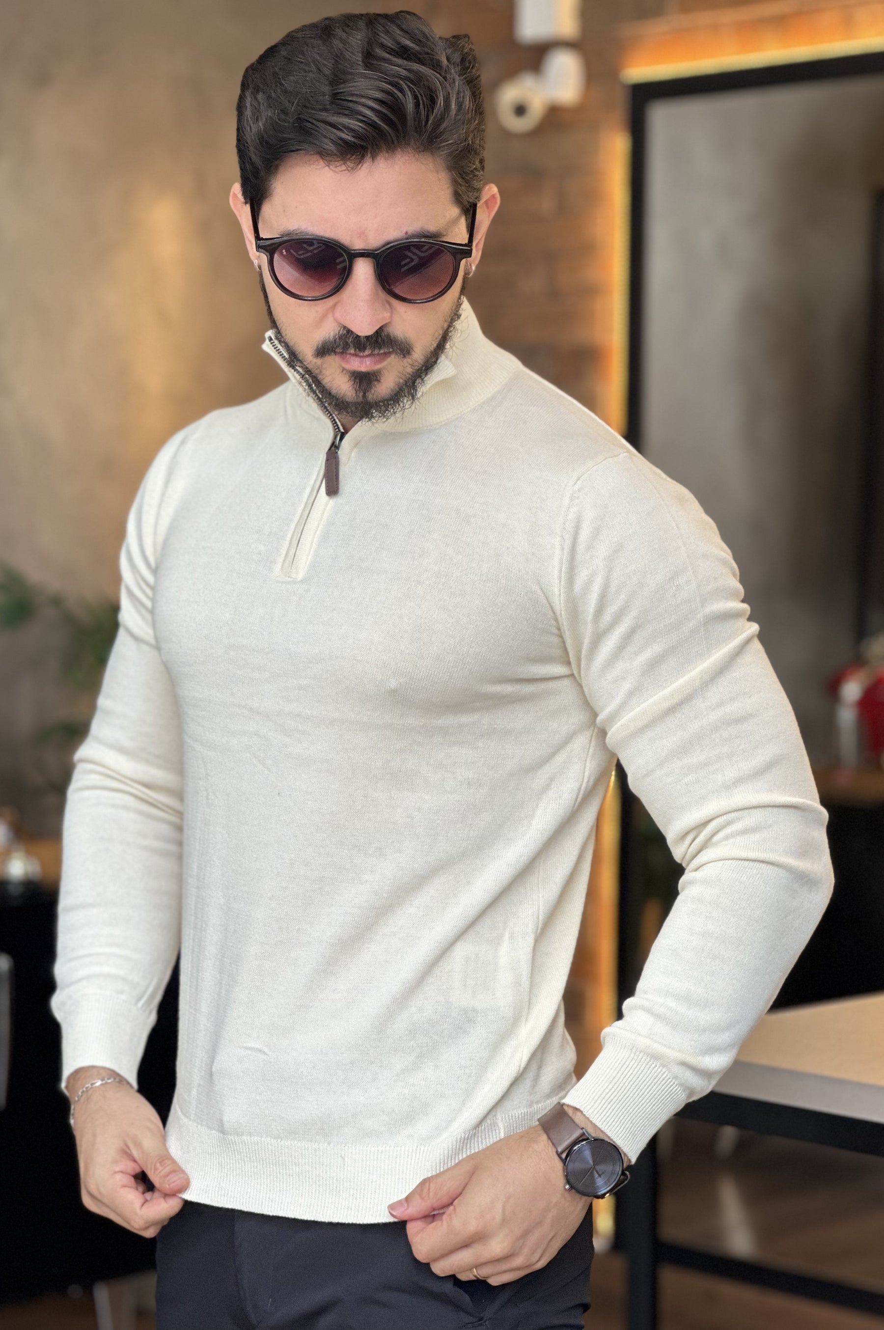 Suéter Tricot Premium – Meio Zíper e Gola Alta
