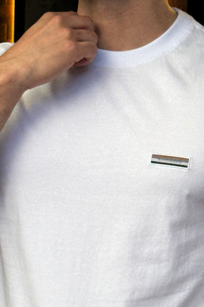 Camiseta Logo Bordada Acostamento