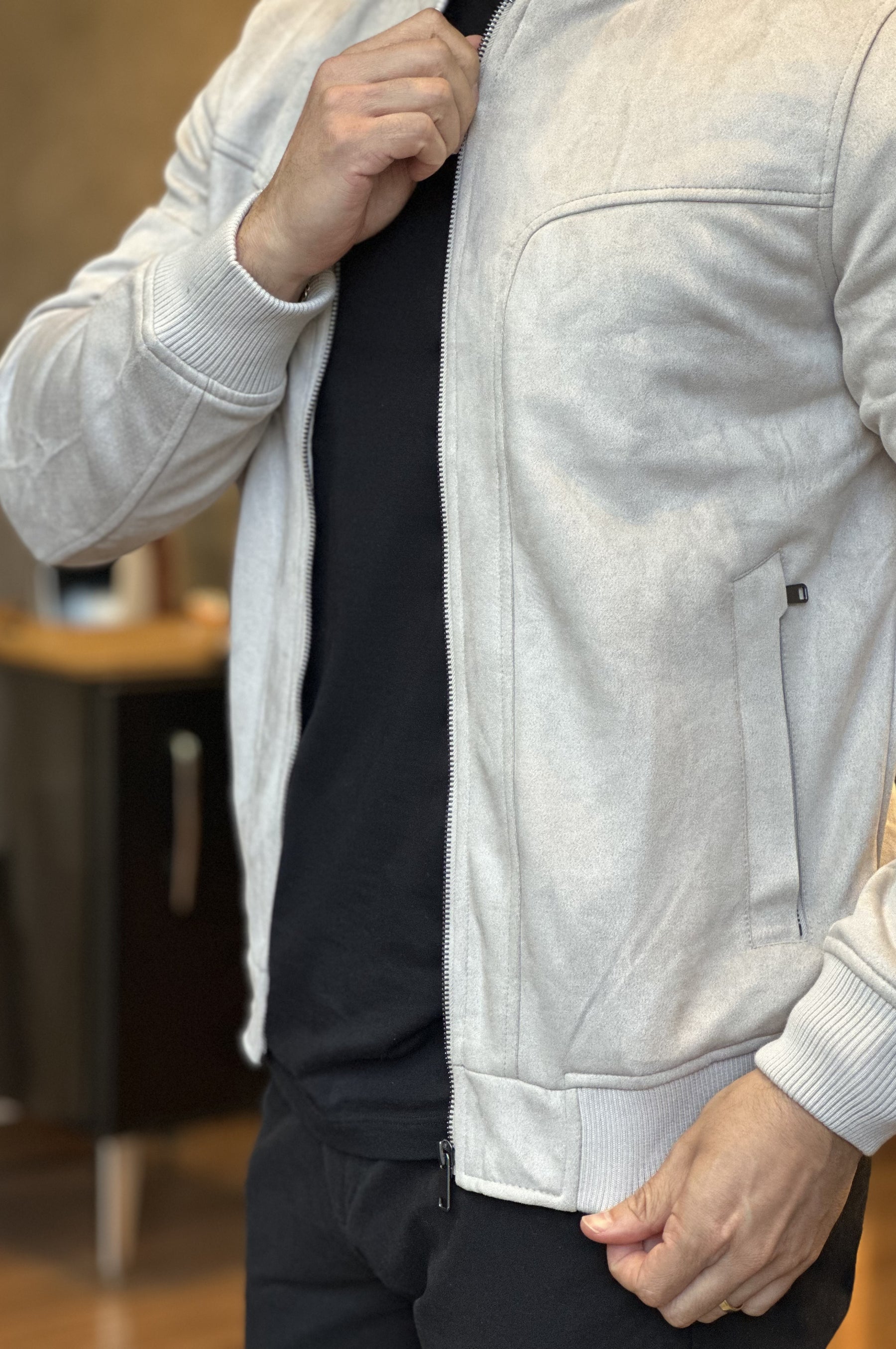 Jaqueta Bomber Suede